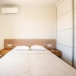 Sky Hills فيلة *