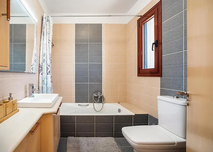 فيلة Sky Hills Rhodes City